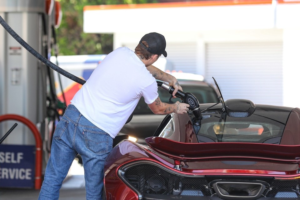 The photographer ensured the car was full before zooming off