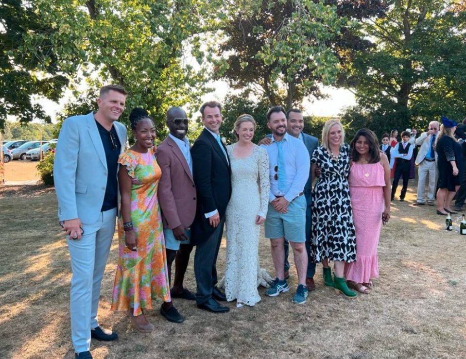 Jake, Angellica, Otis, Abs, Frannie, Barney, Michael, Kirsten and Rani at the wedding