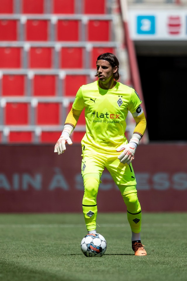 Yann Sommer in action for Borussia Monchengladbach