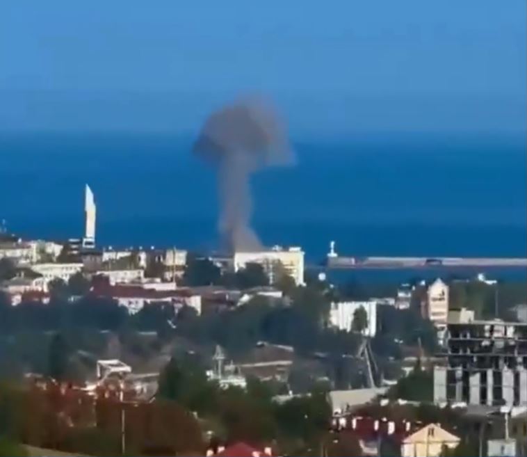 Smoke seen rising from the fleet from across the city