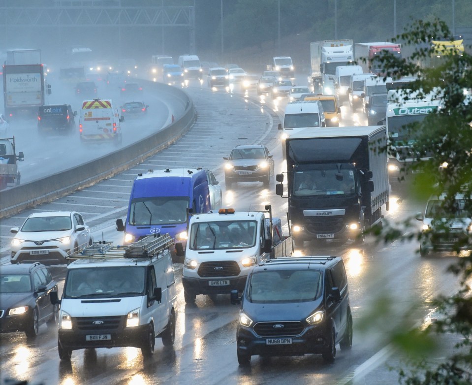 Heavy rain made for treacherous driving conditions on the roads of Essex this morning like here on the M25