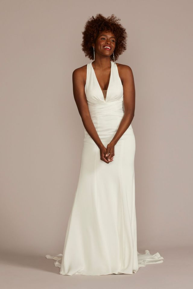 The modern bride looks effortless in sleek, clean and contemporary designs