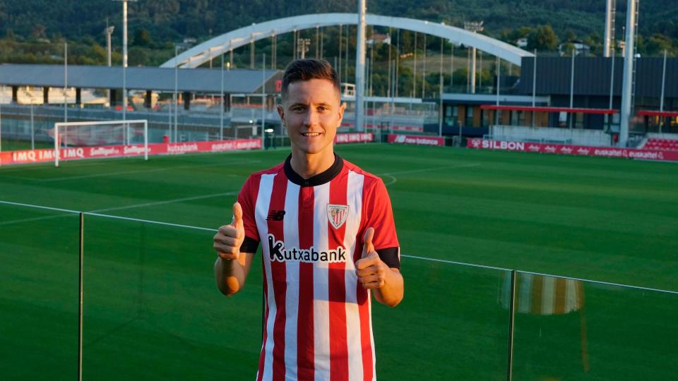 Ander Herrera has returned to Athletic Bilbao on loan from Paris Saint-Germain