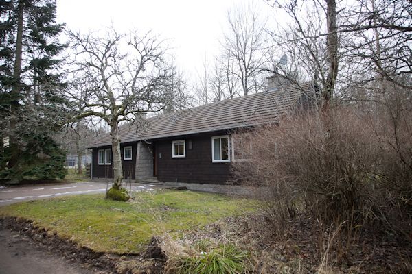 The cottages are situated close to Balmoral Castle, near the Estate’s office and stables