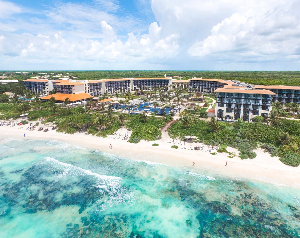 The five-star all-inclusive UNICO 20°87 is set on the stunning Mexican Riviera Maya.