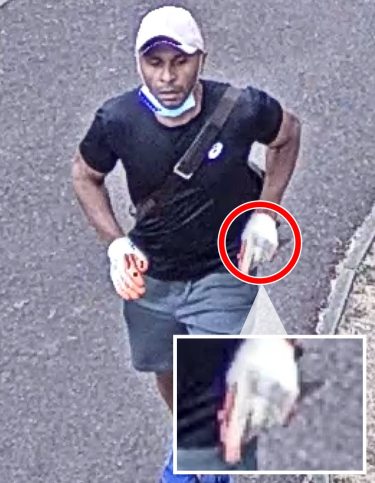 Cops have released an image of a man seen running from the scene of a murder yesterday with a knife in his left hand. The blade is circled in this image