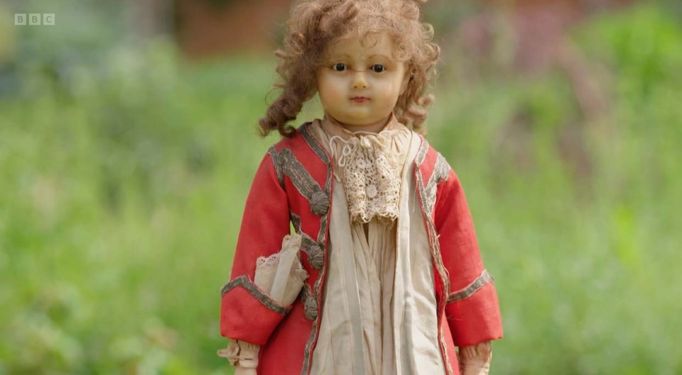 Antiques Roadshow were not impressed with “creepy” doll in Sunday’s episode