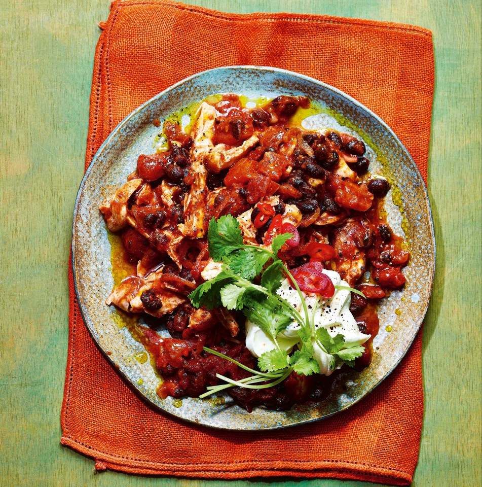 This pulled chicken and black bean chilli is great for a midweek meal