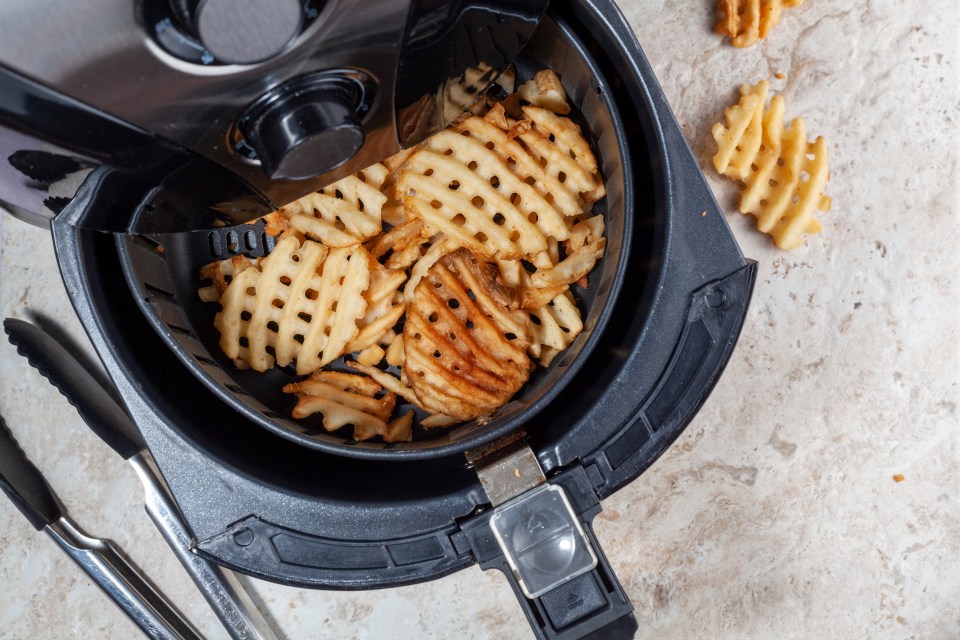 Air fryers are such a convenient little device, but you may be wondering how you're actually supposed to clean them once you've finished using it