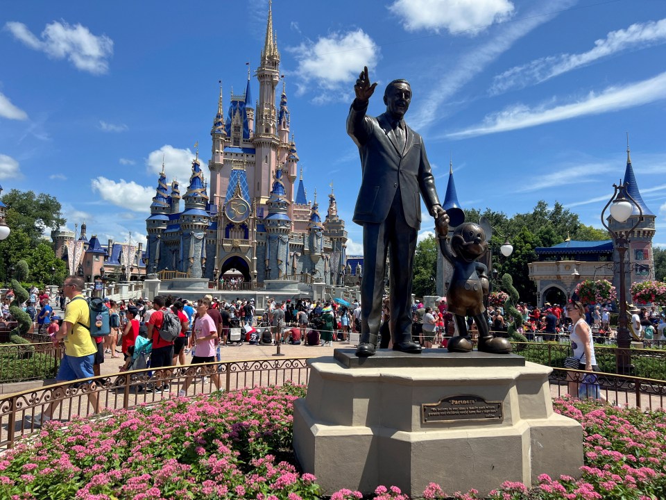 Holidaymakers can bag 14-day Disney World park tickets for the price of 7 this year