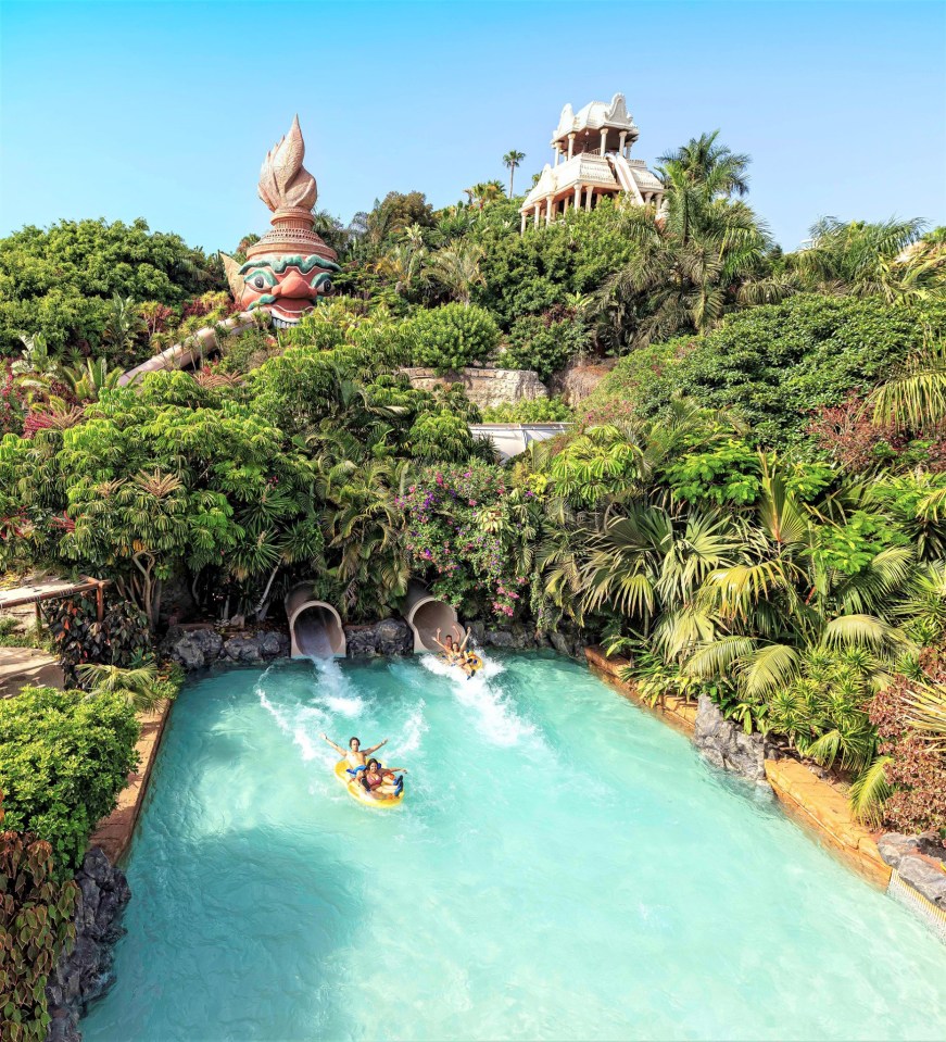 The Compostela Beach Golf features an on-site pool with a children's section and gives guests access to the neighbouring Siam Park water park (pictured)