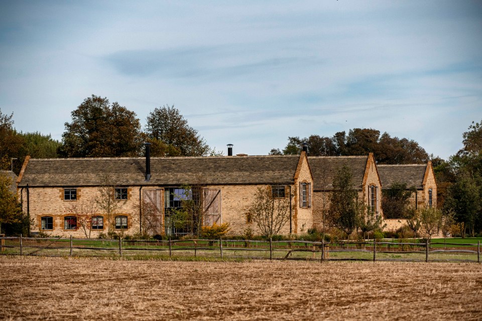 The Beckhams' Cotswold vacation home