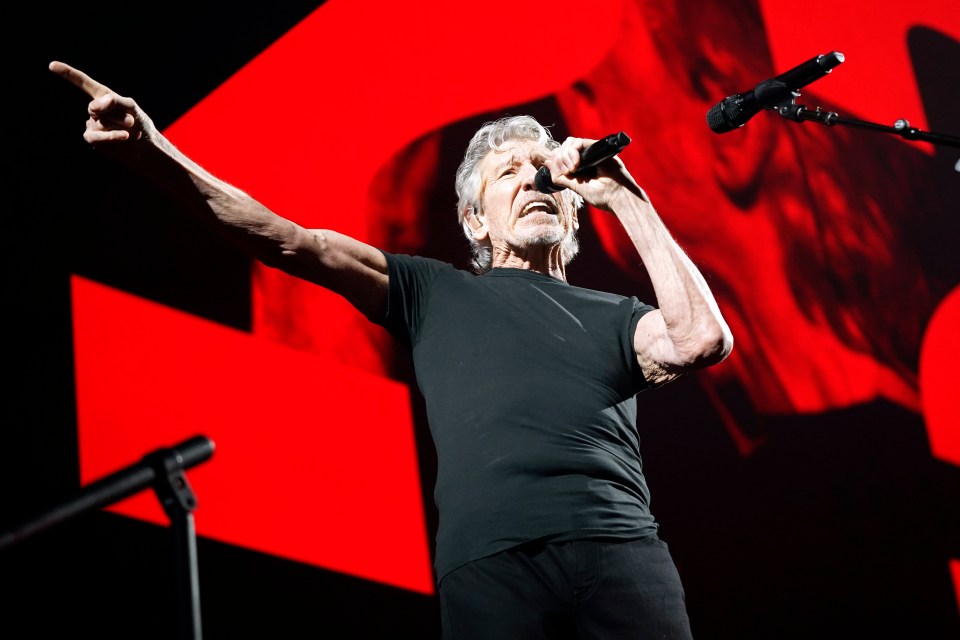 Roger Waters cancelled his upcoming concerts in Poland