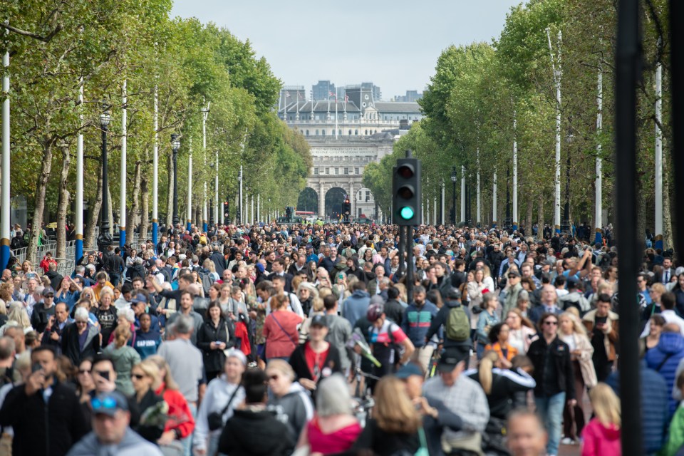 Mourners gather at Buckingham Palace today