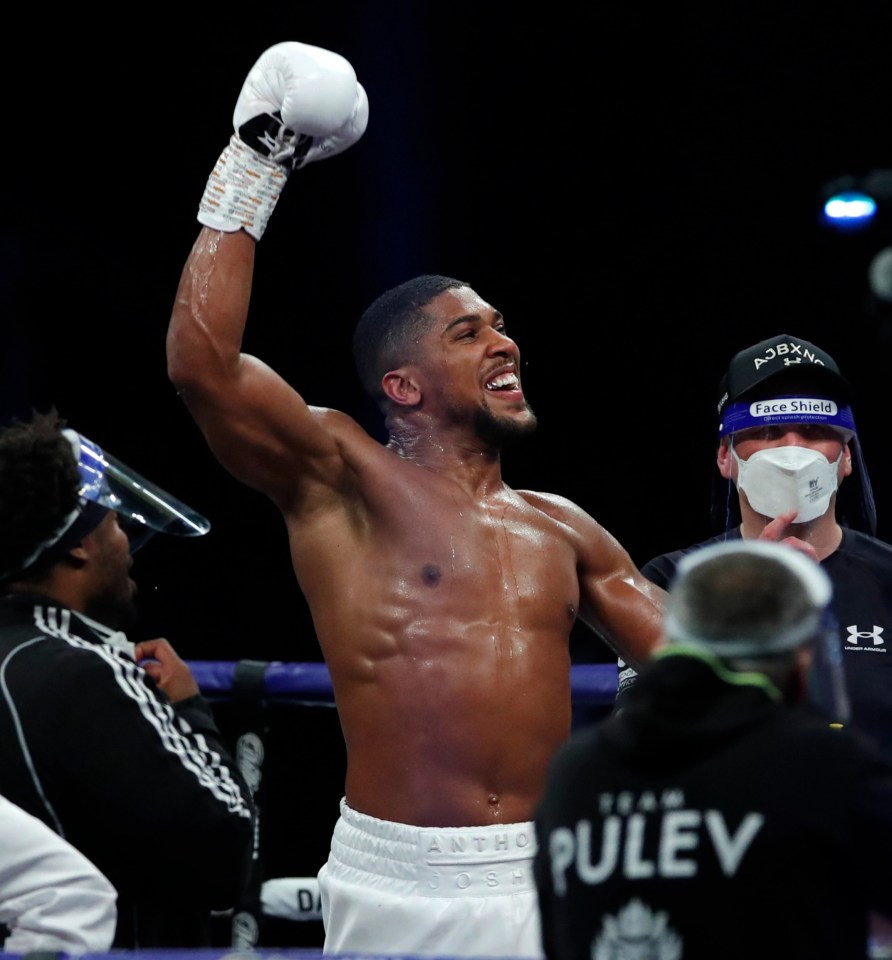 Anthony Joshua is on course to fight Tyson Fury on December 3