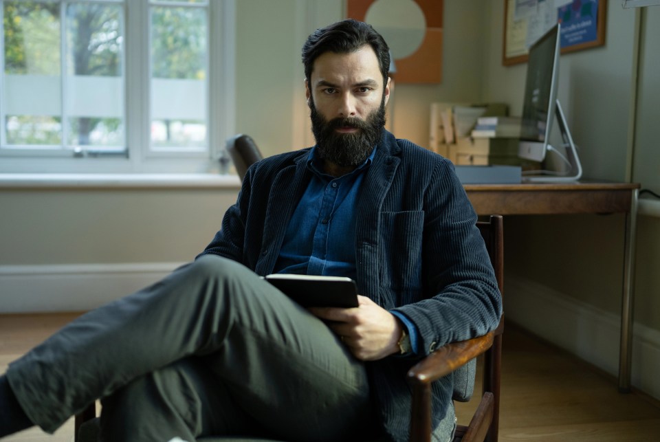 Aidan Turner plays Dr Joseph O’Loughlin in The Suspect, who has Parkinson's Disease