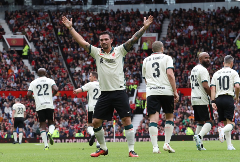 Mark Gonzalez's brace secured the win for the Liverpool Legends at Old Trafford