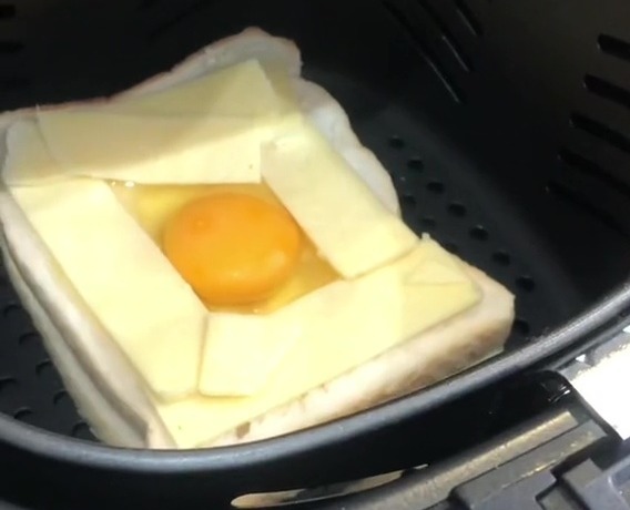 Lee added extra cheese to his toastie