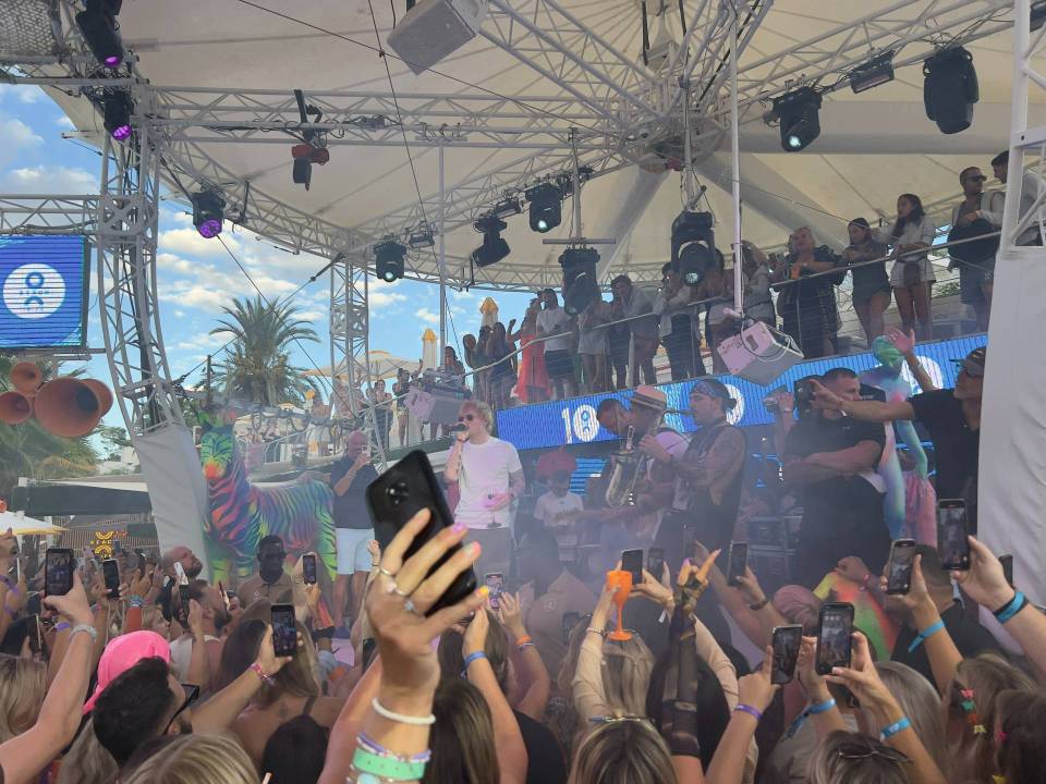 Ed surprised clubgoers at HOUSE in Paradise at O Beach on Monday