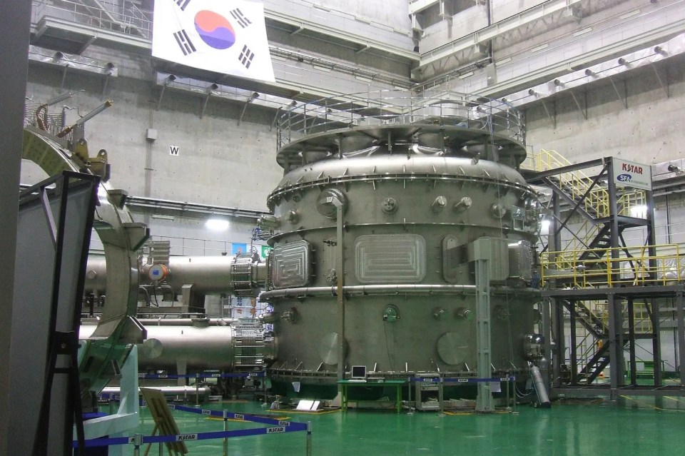 South Korea's KSTAR sustained a 100m degree fusion reactor for 30 seconds