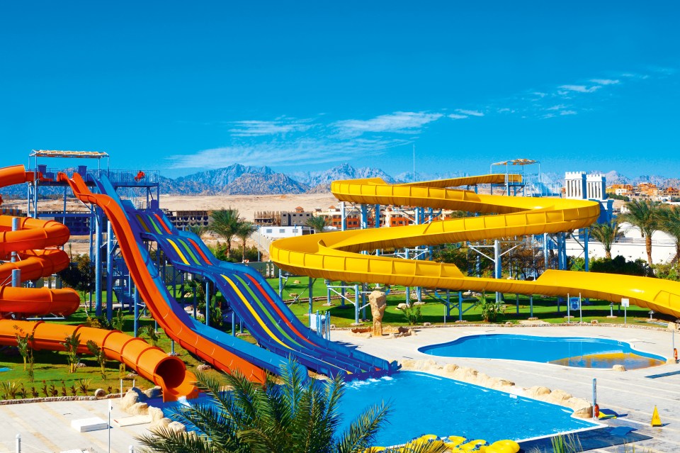 The 4* Aqua Blu, Hurghada has four pools and a water park