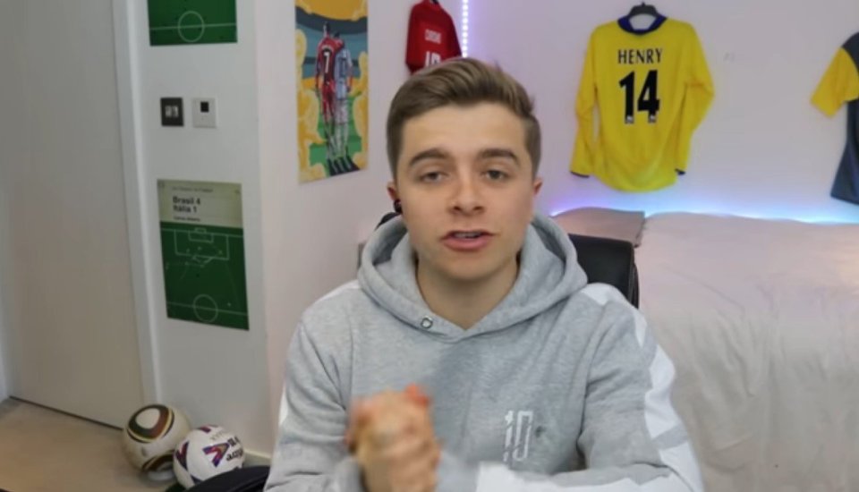 Chris Dixon is a popular YouTuber and friend of the Sidemen