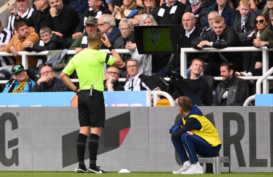 Referee Craig Pawson changed his mind and awarded a penalty after consulting the monitor