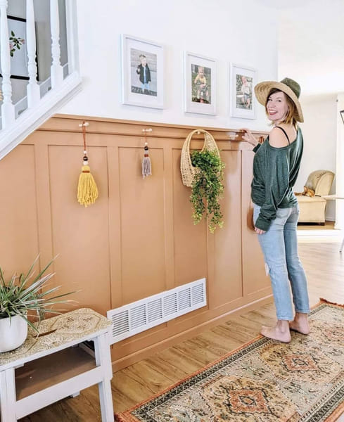 Carrie now shares her decorating tips on Instagram