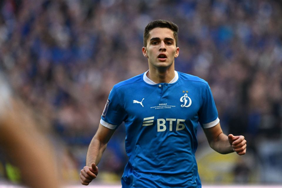 Zakharyan in action for Dynamo Moscow