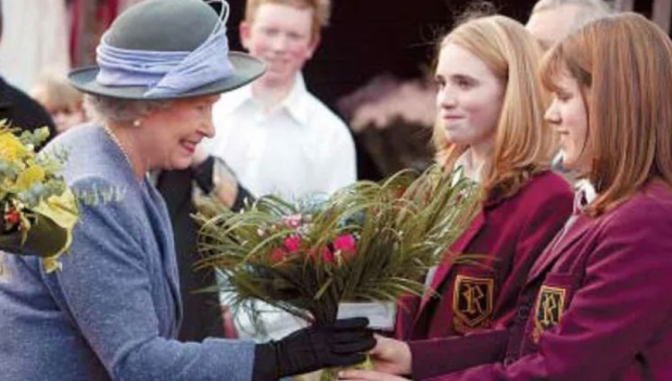 Amy Childs shared this sweet snap of herself meeting the Queen