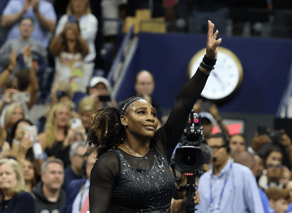 The 12-time Wimbledon winner waved goodbye to the US Open crowd