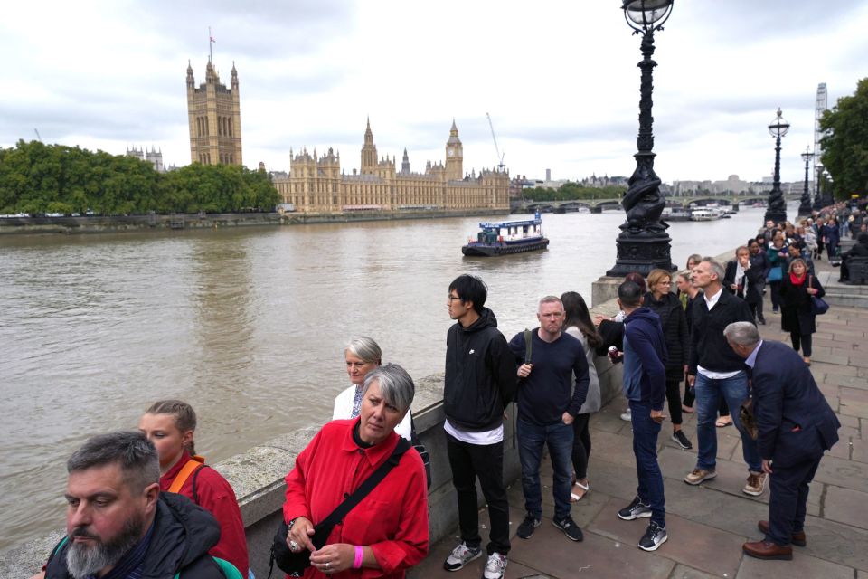 Thousands of people are queueing to see the Queen lying in state