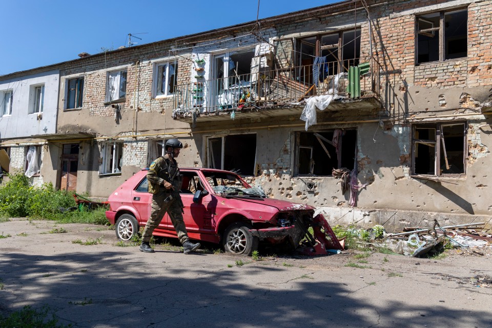 Ukrainian troops are fighting to free Kherson from Russian occupation