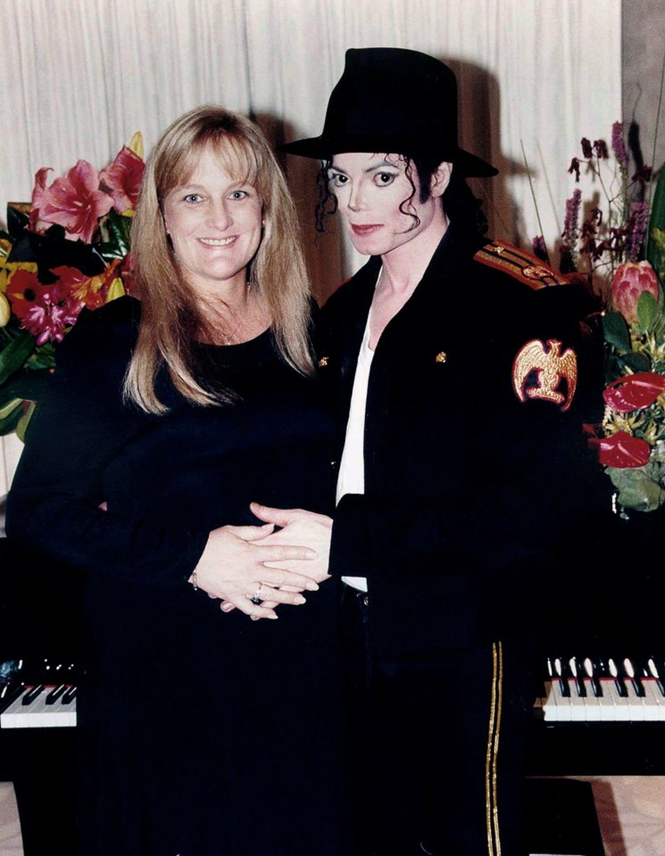 In a US documentary, Jacko's ex-wife Debbie Rowe weeps as she says she could have done more when he got hooked on painkillers