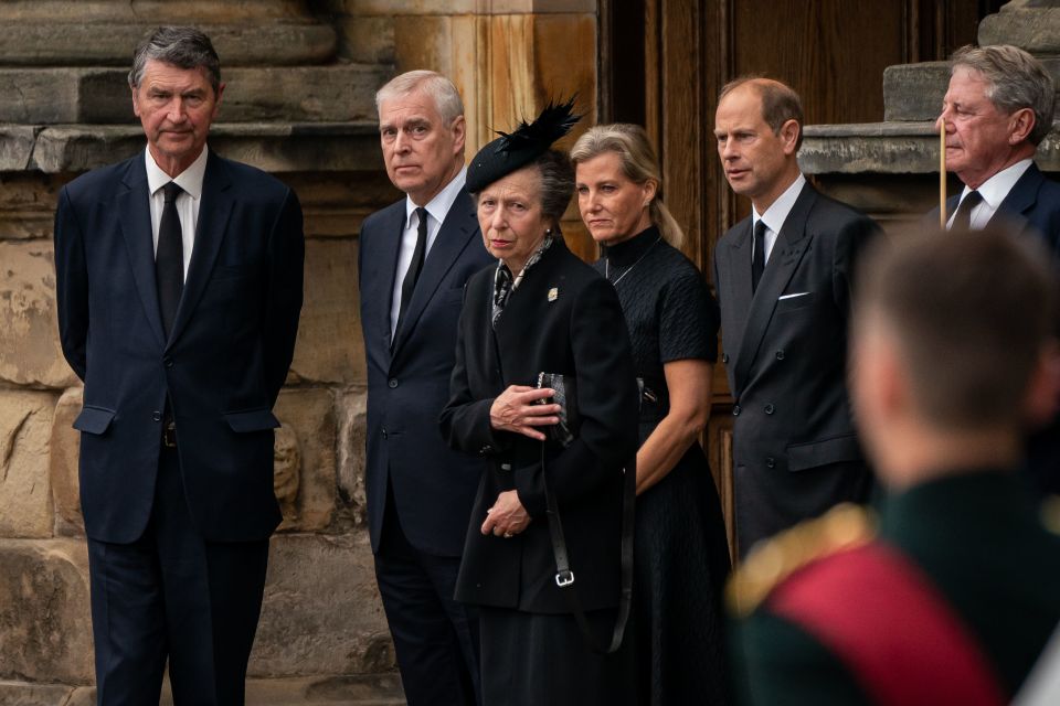 Vice Admiral Timothy Laurence, the Duke of York, the Princess Royal, the Countess of Wessex and the Earl of Wessex all watched as the coffin of the Queen was brought into Holyroodhouse