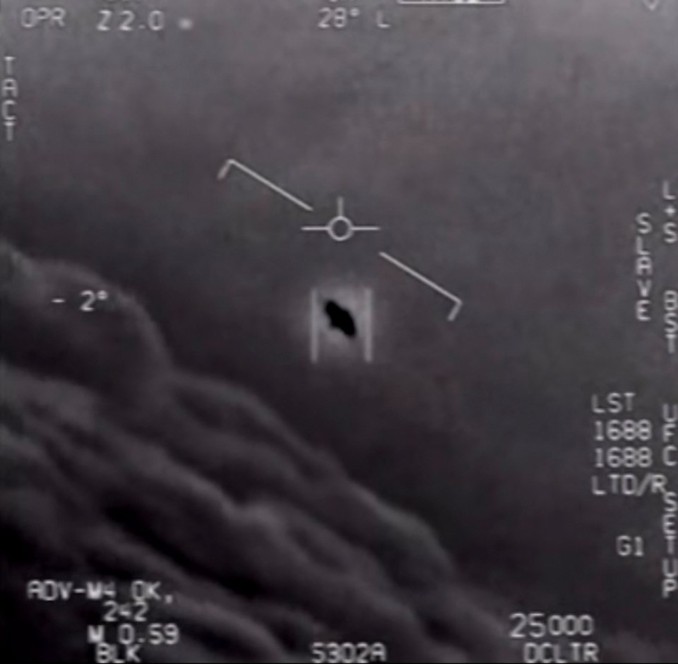 Video of a US Navy pilot's encounter with an 'unidentified aerial phenomena'