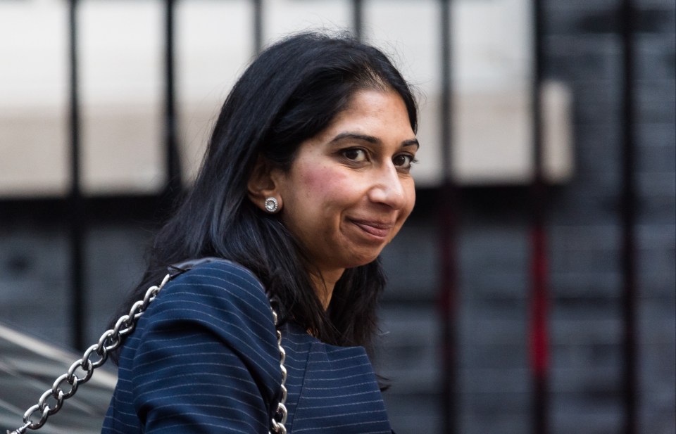 Suella Braverman wants to use a new £50million deal with Macron to get them to accept our UK border force staff and cops to patrol across the Channel