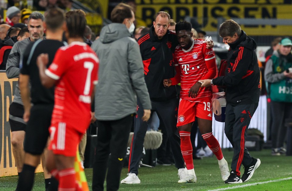 Bayern Munich star Alphonso Davies went to hospital due to a suspicious concussion