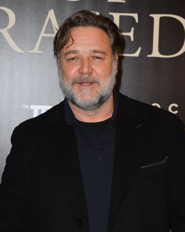 Russell Crowe has donated £5,000 to help save an independent book shop in Norwich