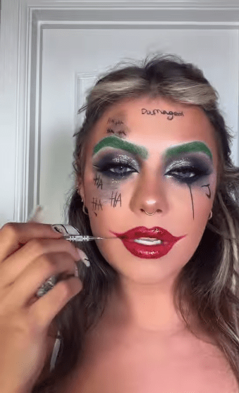 Fans are seriously impressed with her make-up skills