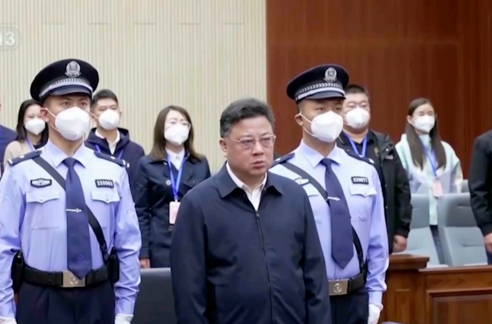 Senior police officer Sun Lijun sentenced to death for corruption and was rumoured to have been wiretapping Xi