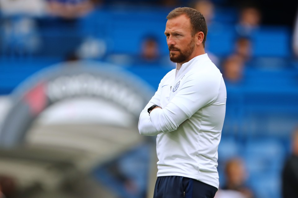 Former Chelsea No2 Jody Morris has held talks over the vacant West Brom job