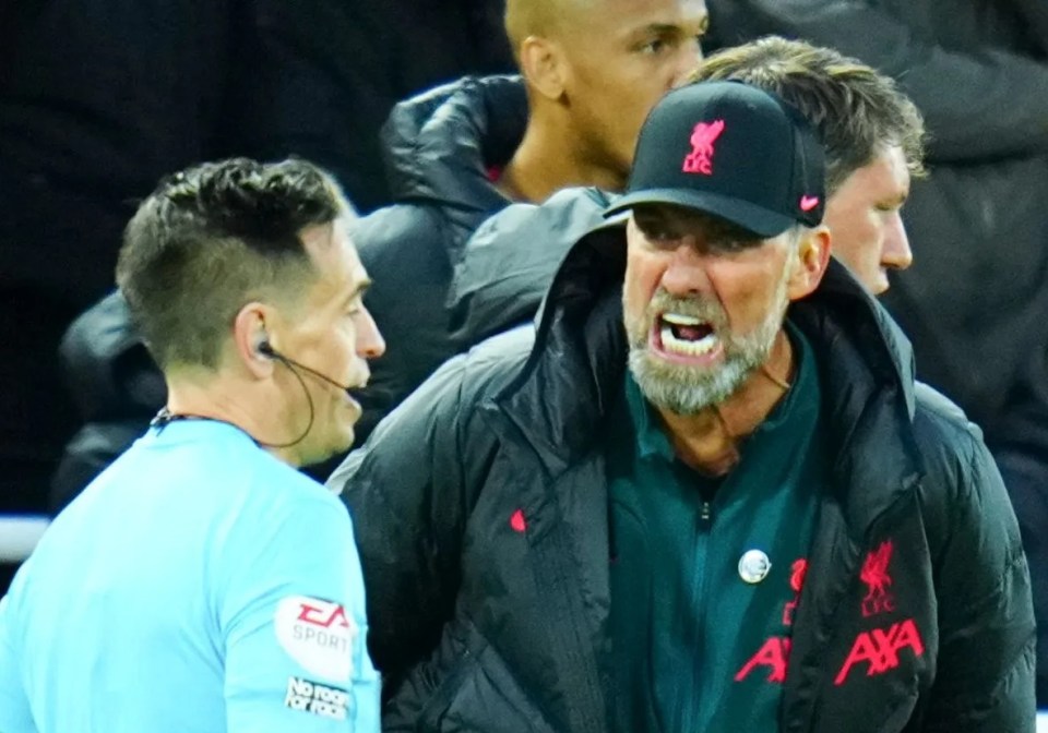 Assistant referee Gary Beswick was the main target for Klopp's tirade