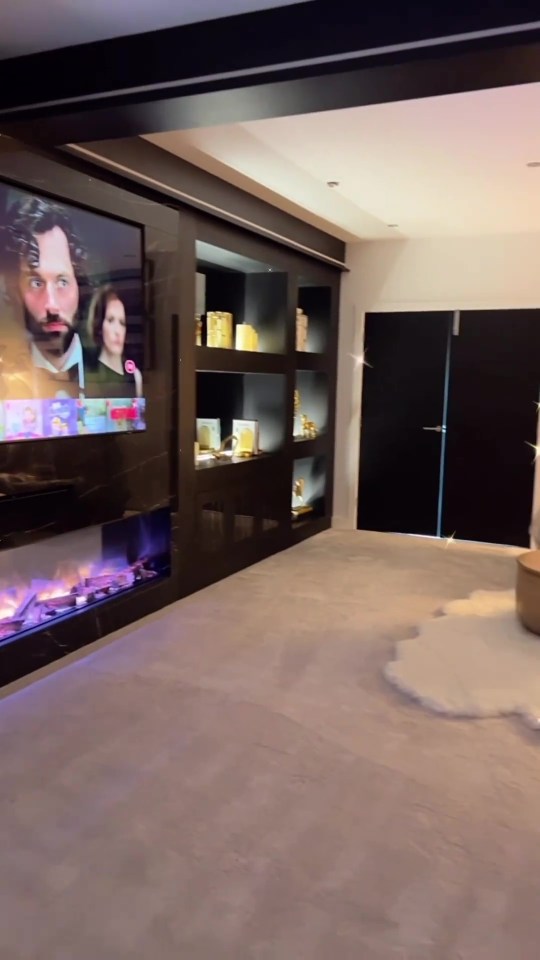 Charlotte showed off her renovated living room complete with a large TV