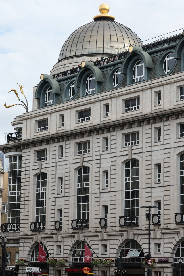 Jodie filmed the scenes on top of London's Hard Rock Cafe roof