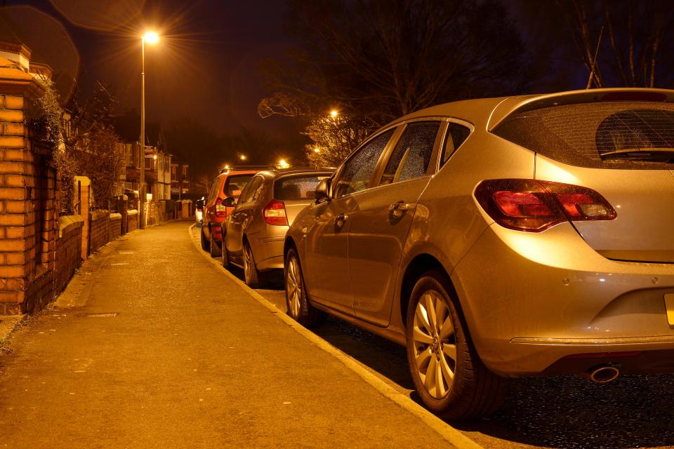 Parking your car facing against the flow of traffic at night you see you slapped with a sizeable £1,000 fine