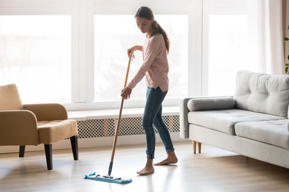 Mum Emma advises following her interval method to keep your house clean without exhausting yourself