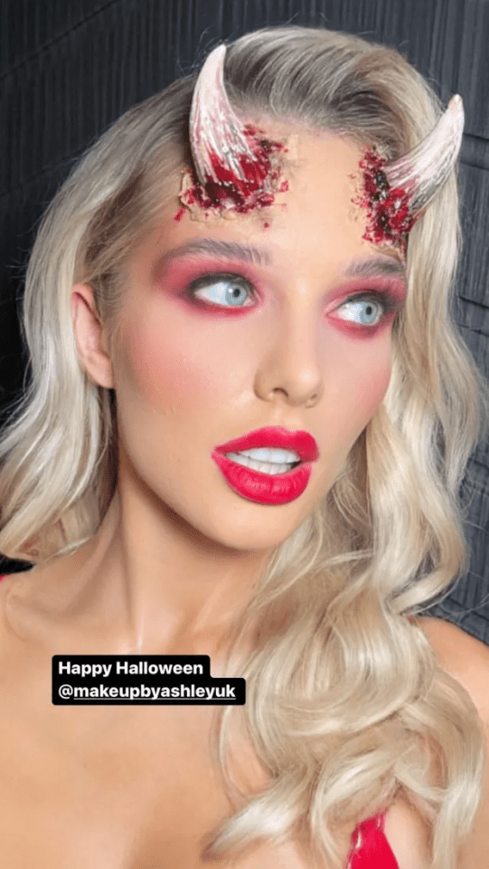 Helen looked amazing as she celebrated Halloween