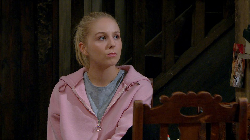 Could Belle have tried to move on from Ellis Chapman with Mackenzie?