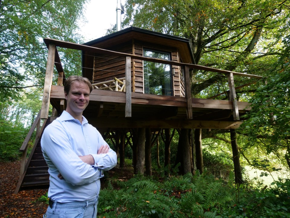 John Kitson built a one-bed treehouse in private woodlands in Morval, Cornwall